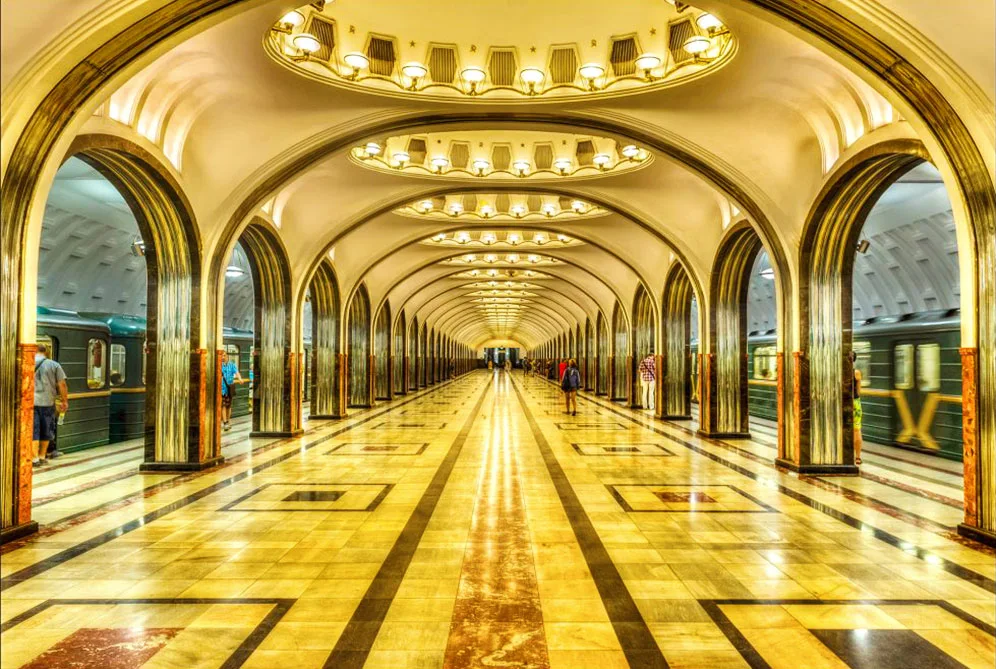 В московском метро появились аккредитованные гиды